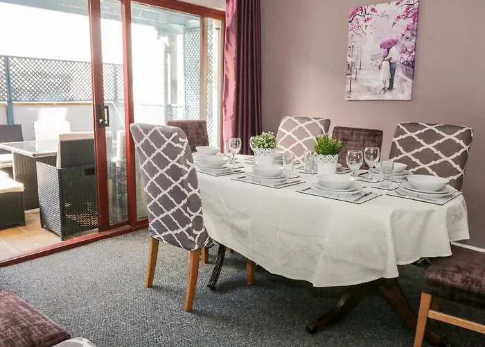 9 Navigation Square Tatil Evi *