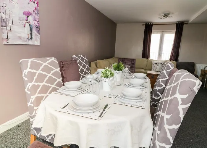 9 Navigation Square Tatil Evi